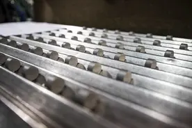 中国一招“稀土妙棋”，为何让美国车企又爱又恨？背后藏三重智慧图片