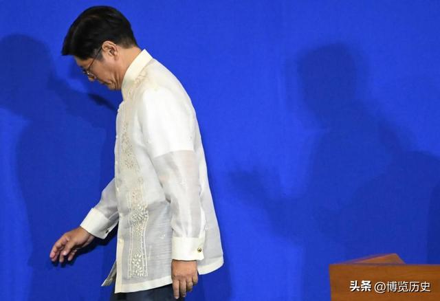 马科斯贪腐250亿曝光	，密密麻麻的行李箱塞满现金，送往亲戚家中