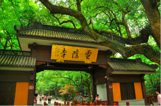 浙江掀起免门票风潮，中西部景区别急着照抄作业