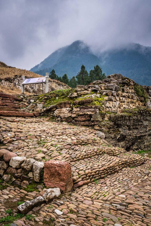 想玩点不一样，这个冬天，让我们去湘西过大年！