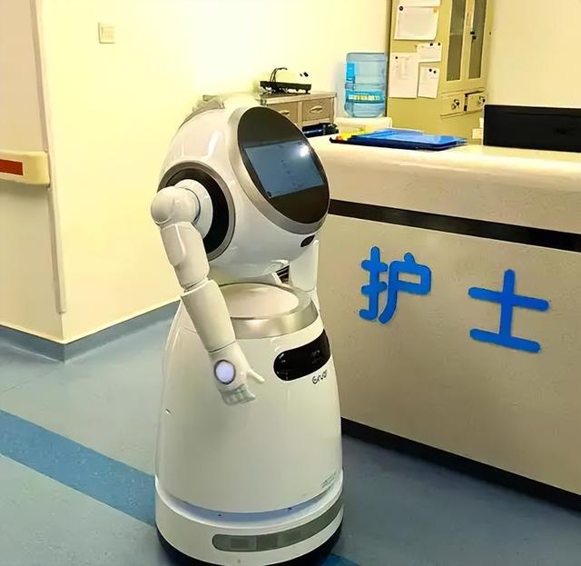 “三天一层楼”的深圳，竟用机器人守护生活，它藏了多少黑科技？