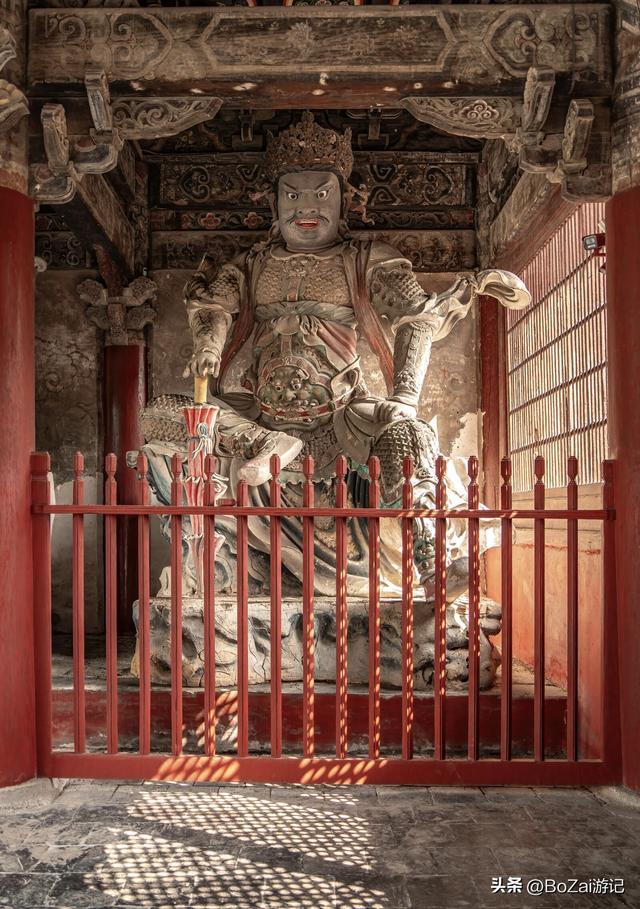 四川深山惊现明代小故宫，龙纹瓦当+楠木巨寺，逾制之谜藏六百年