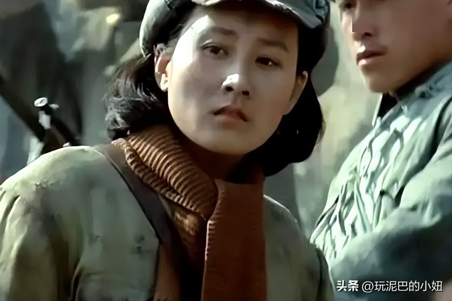 万万没想到，63岁张凯丽因九三阅兵上的一个动作，实现口碑暴增