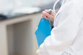 生病住院，千万不要告诉太多人，医生告诉你这4个原因图片