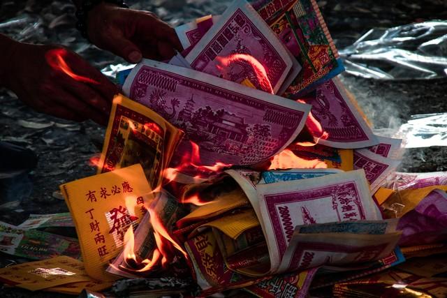 中元夜的一封封"家书"如何穿越阴阳
