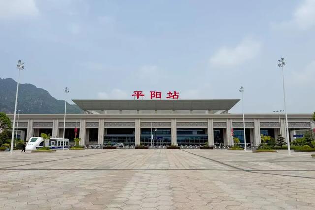 高铁直达，来浙江就能探索“九寨沟”！