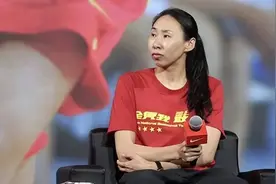 "中国篮坛传奇苗立杰：33岁退役后婚嫁，36岁生子复出再战赛场"图片