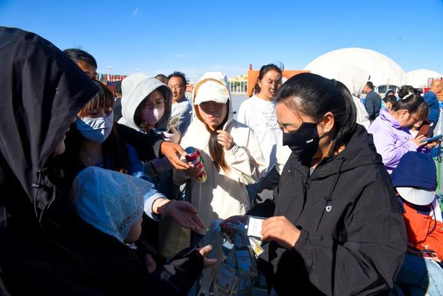 胡杨添新景 全民当“推手”!额济纳文化旅游全民营销推介活动重磅启航