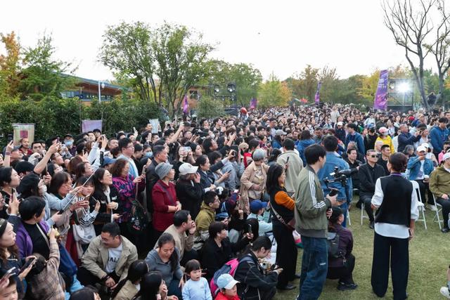 我能想到最浪漫的事，在这里发生……