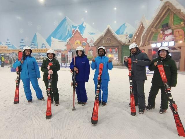 【外眼看云南】航海+中医+滑雪！孟加拉博主多元化的春城体验