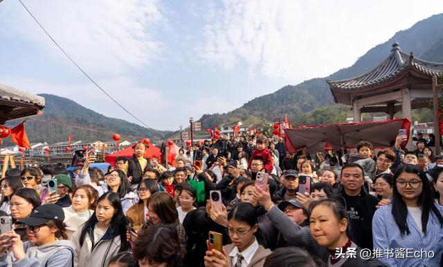 十几万人！平阳挤爆了！今天会更火