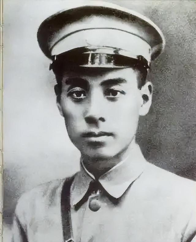 蒋介石临终前告诉蒋经国：我这一生只敬佩一人，畏惧两人! 第13张