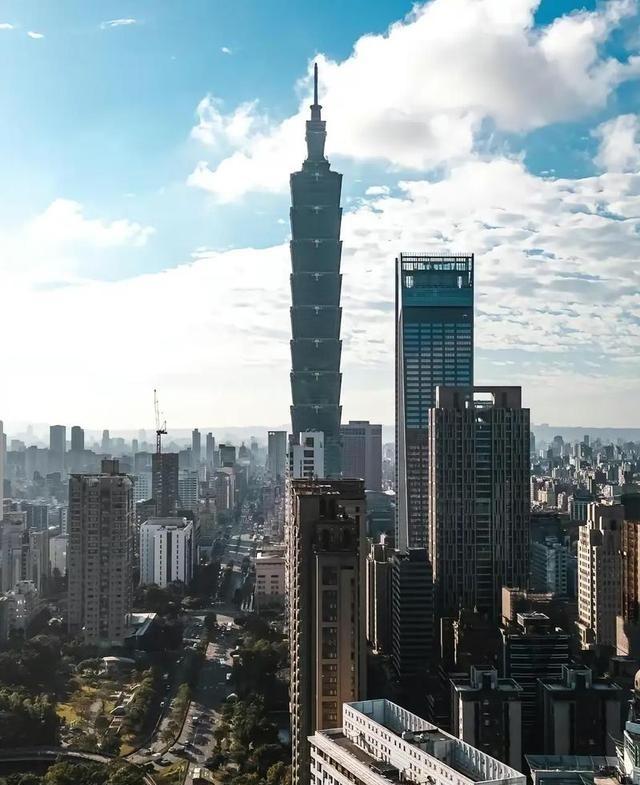 国台办重磅表态，这些人可以出席九三阅兵，赖清德满盘皆输