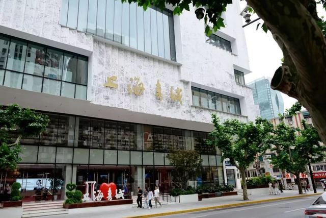 这条充满书香气的小马路，好逛又好吃，挖到小众宝藏地了！