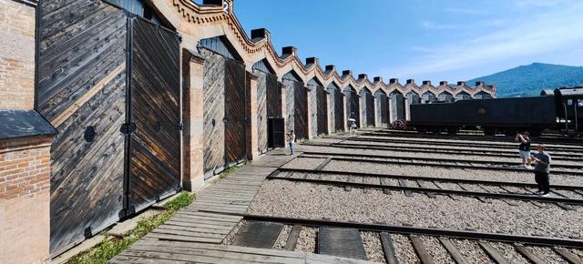 爆火影视剧都在哈铁老建筑取景?快来打卡猜剧名!