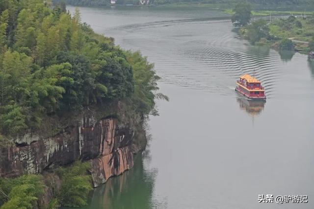 郴州的“坦”，丹霞洞穴中的独特景观，刷新你的认知！