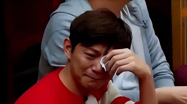 世上没后悔药？无妻无子、与保姆相伴的何炅	，走上了另外一条道路