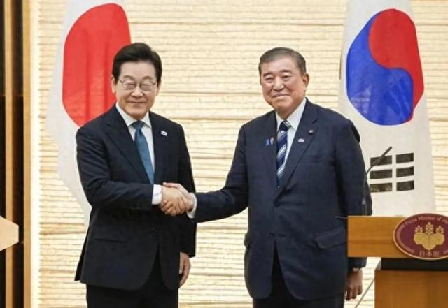 特朗普发力，韩国一夜变天？李在明：放弃经济靠中国，安全靠美国