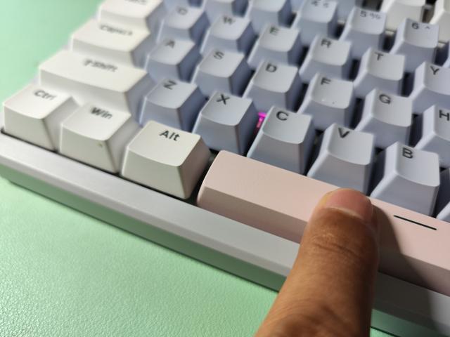 雷柏V700 DIY-98轻体验：200多的键盘，让我扔了老古董！