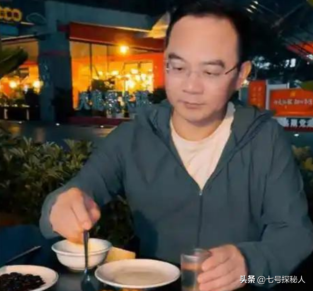 前央视主持人郎永淳，沦为阶下囚，刑满释放后，如今过得怎样？