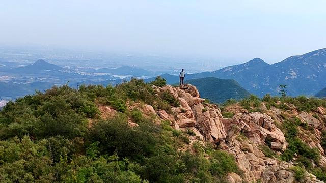 五峰山小石人-落鹰岩环穿游记