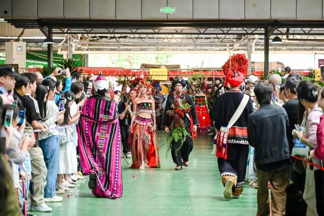 当“佤部落”遇上“春城花都”，会碰出怎样的火花？