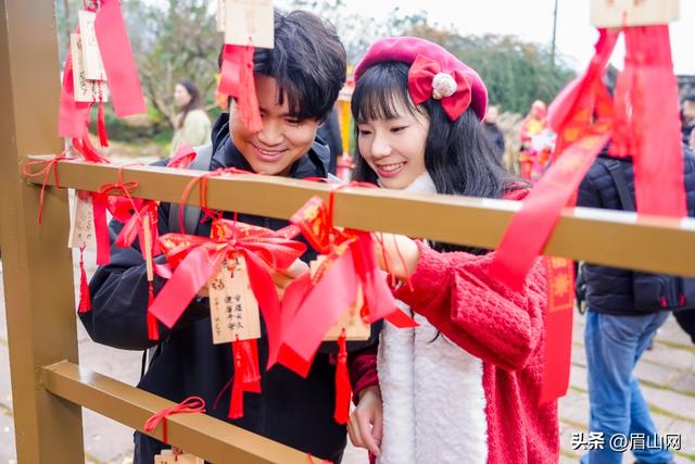 东坡文化牵线 文旅融合生金 ——记“2025长江之恋 三城有囍——‘嘉唐’千里婵娟·缘起东坡”活动