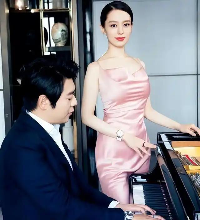 别丢人现眼了！明星夫妻圈钱上800个综艺，那点破事全国都看腻了