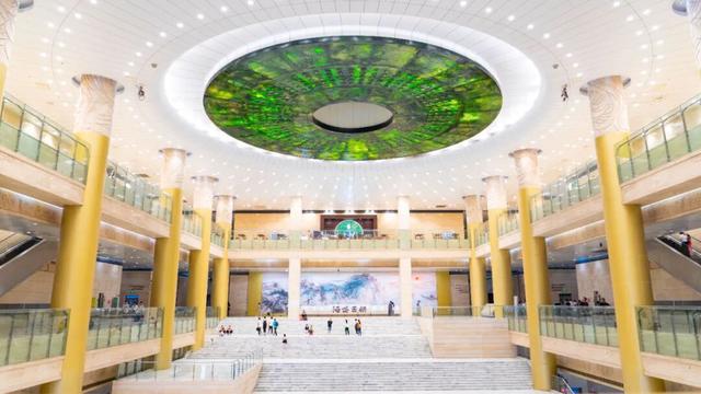 连续三天！大美济南在央视《2025中秋诗会》中熠熠生辉！