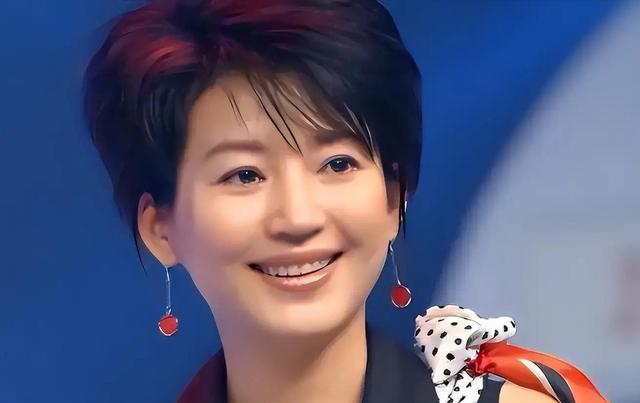 善恶到头终有报！57岁央视女主持王小丫，已走上另一条大路