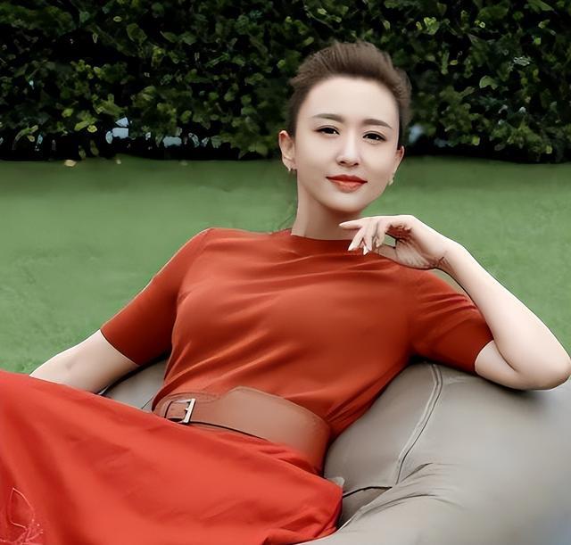 包养四个男人，嫁给70岁富翁？央视女主持私生活谣言有多离谱？