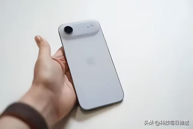 iPhone 17发布，5999元起！全系标配高刷，Air版不推荐买