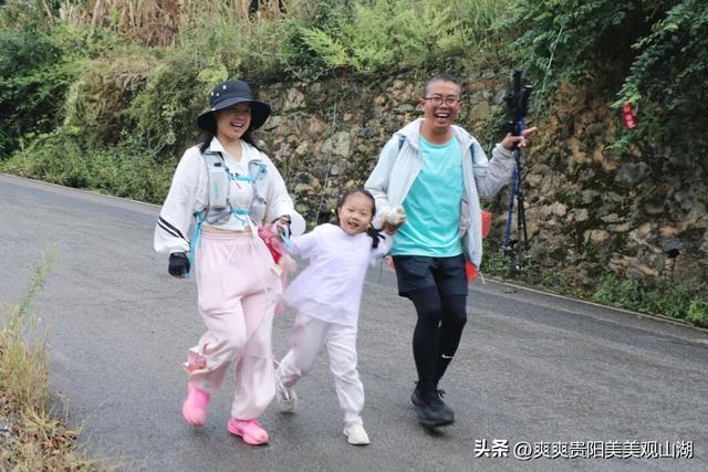 国庆假期去赵官村“充个电”！数百人欢乐徒步行走美丽乡村