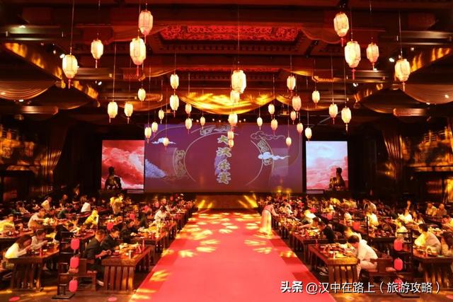 兴汉胜境秋假福利来啦！16岁以下学生0元畅玩+汉颂套票抄底价！