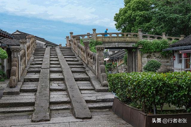 水乡绍兴最美的一座桥，八百年历史的古代立交桥，鲁迅先生走过？