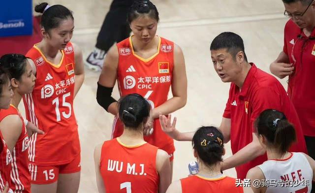 总决赛：中国女排vs波兰，吴梦洁挑大梁，张籽萱庄宇珊关键人物！