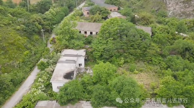 贵州大山中的三线厂，曾经辉煌无比7000多人，今人去楼空令人惋惜
