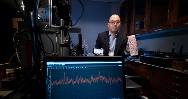 照片背后的世界：AI让普通相机具备“科学眼”、重构高光谱信息