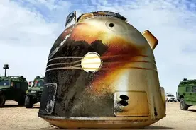 技不如人？为何神舟返回舱回来满身焦黑，美国返回舱却白白净净图片