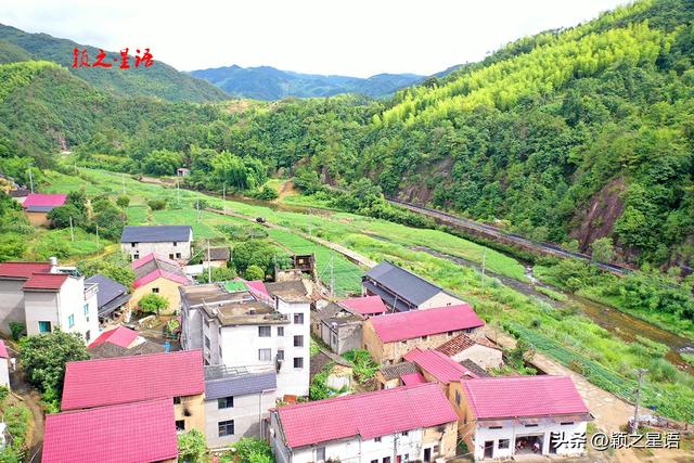 新昌进天台，唐诗之路，免费游览铜壶石梁胜景