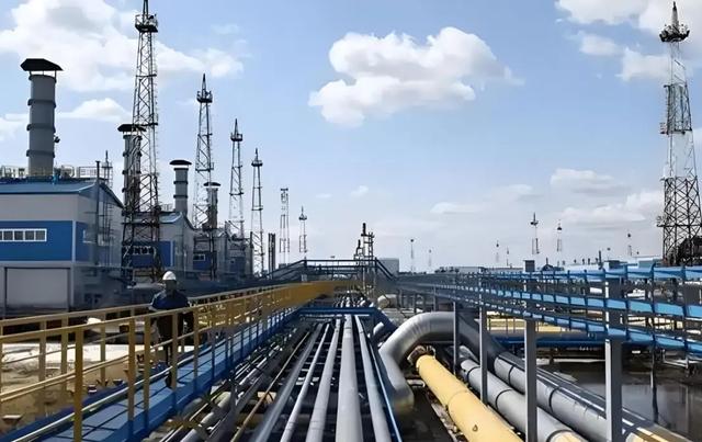 中国最不愿见的事发生，巴铁已下战书，要在中国旁边引爆两场战火