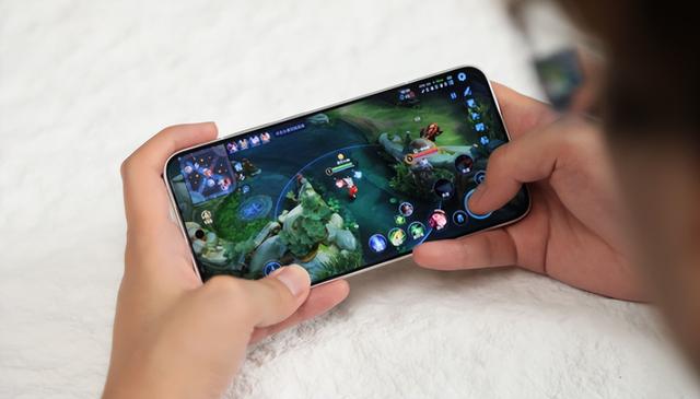 2599 元档性能续航双料王！REDMI K80至尊版实测