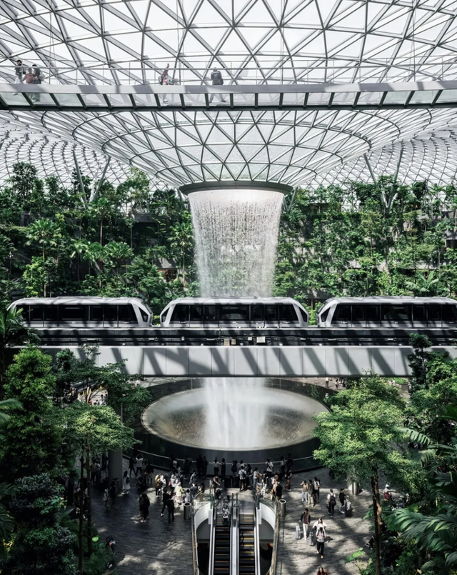 世界综合体建筑 | 新加坡星耀樟宜，令人一眼沦陷的视觉盛宴