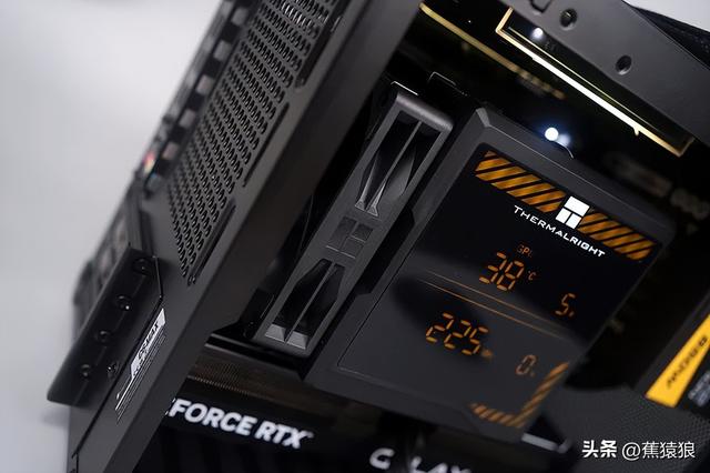 TUF B850M+RTX 5070+R9 9900X+乔思伯 C6 MATX 装机展示分享