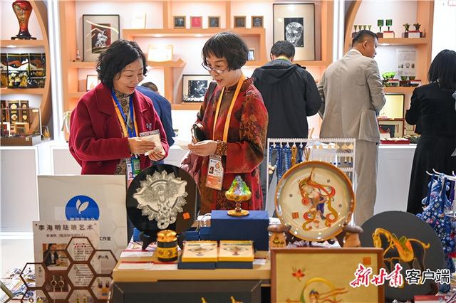 【媒体聚焦】丝路非遗添彩进博会