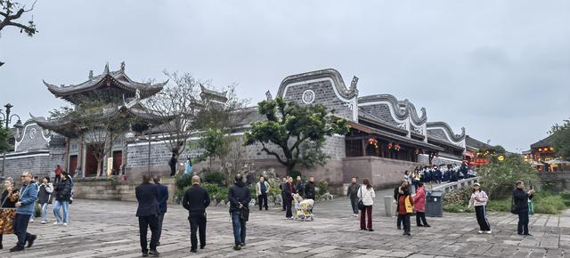 一车一人自驾游（十二）：两个景点相得益彰，“同济”在这里办公