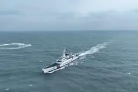 大陆海警接管厦金海域，台海巡艇硬着头皮上，“同框”后掉头就跑图片
