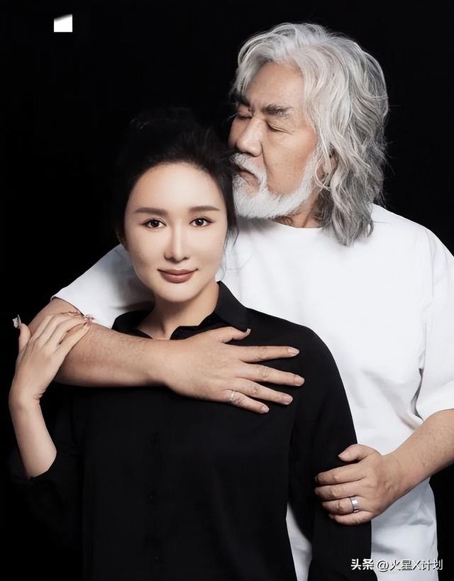 一个贪财一个好色？老夫少妻的“残酷”在74岁的张纪中身上应验了
