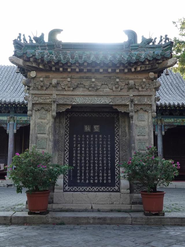 山东，有一座2000年前的一线城市，去青州古城赶一场槐花雨