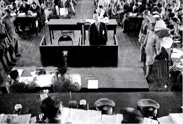 1955年，毛主席看到枪决名单后，拍案大怒：她可是咱全党的恩人！